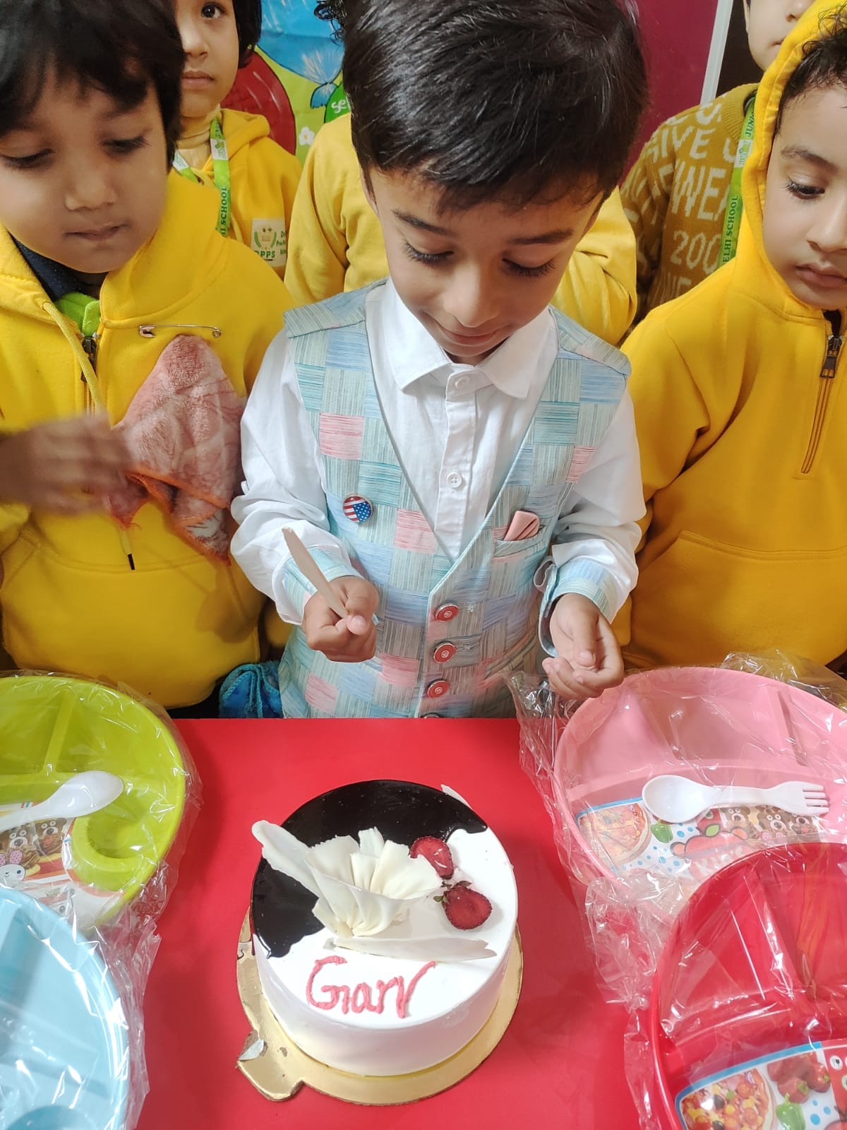 Best Kindergarten School For Kids In Bengali Square in Indore